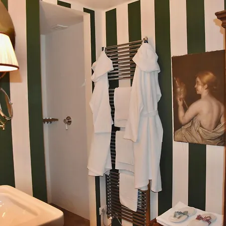 Relais Villino Rubini ブルナーテ